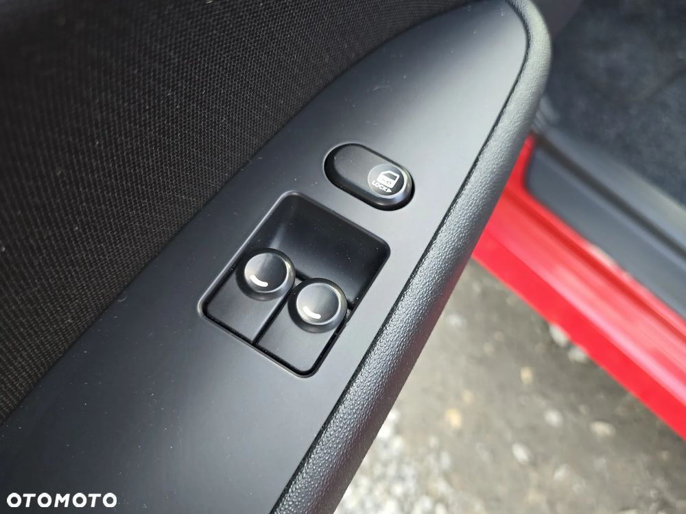 Hyundai i30 1.4 Classic + - 19