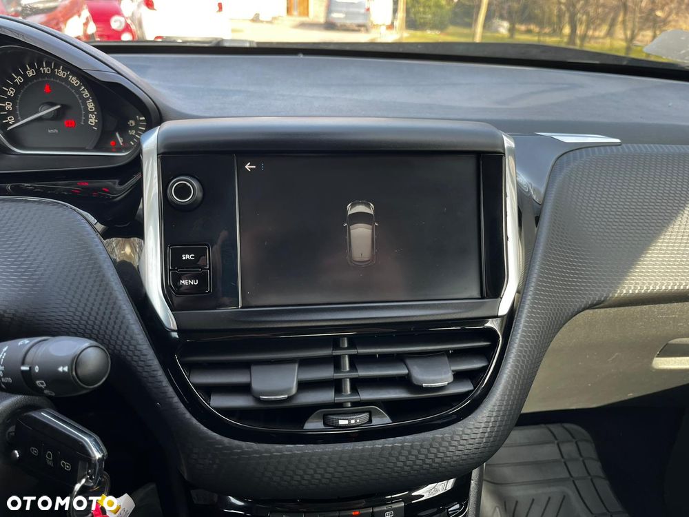 Peugeot 208 PureTech 82 Start & Stop Allure - 14