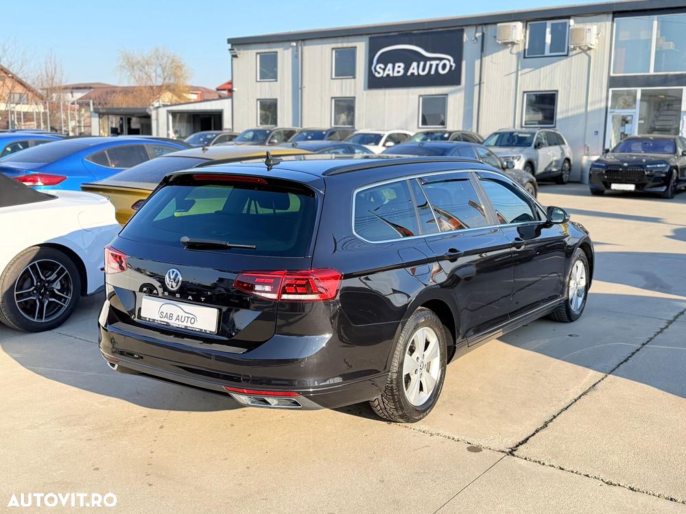 Volkswagen Passat 2.0 TDI DSG Comfortline - 32