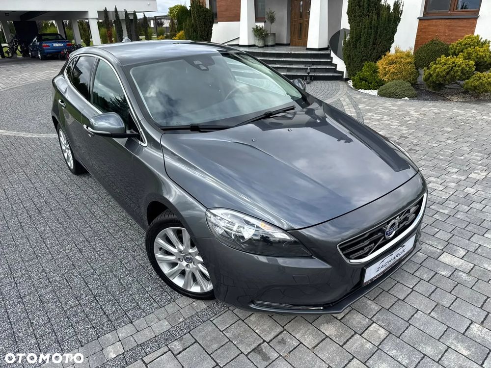 Volvo V40 T3 Momentum - 19