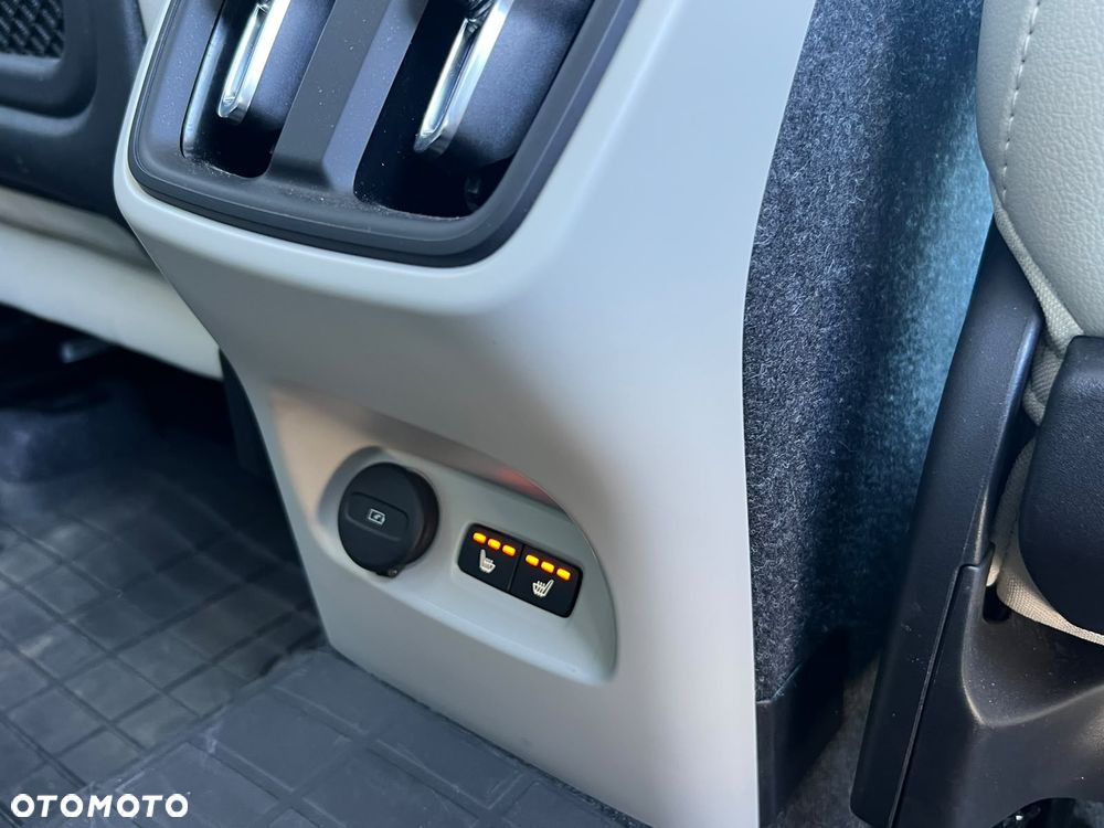 Volvo XC 40 - 17