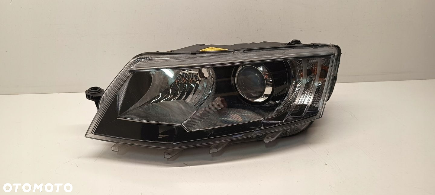 SKODA OCTAVIA III REFLEKTOR XENON SKRĘTNY LAMPA LEWA - 4