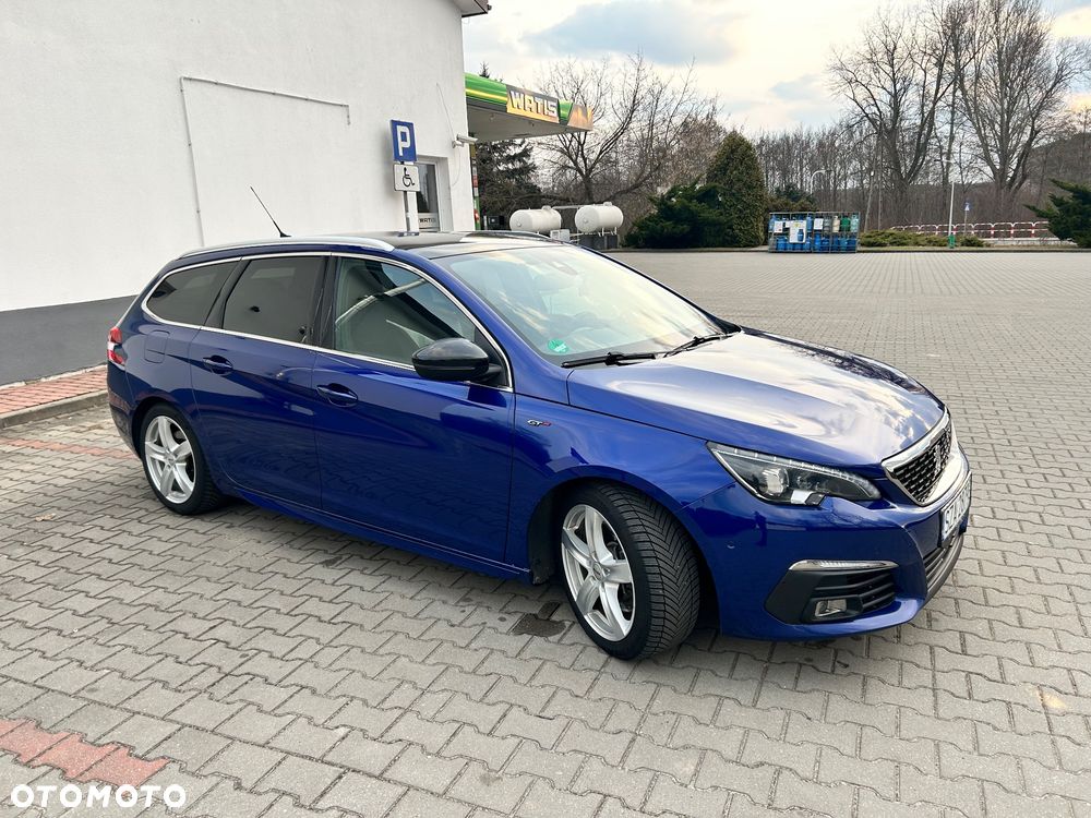 Peugeot 308 - 1