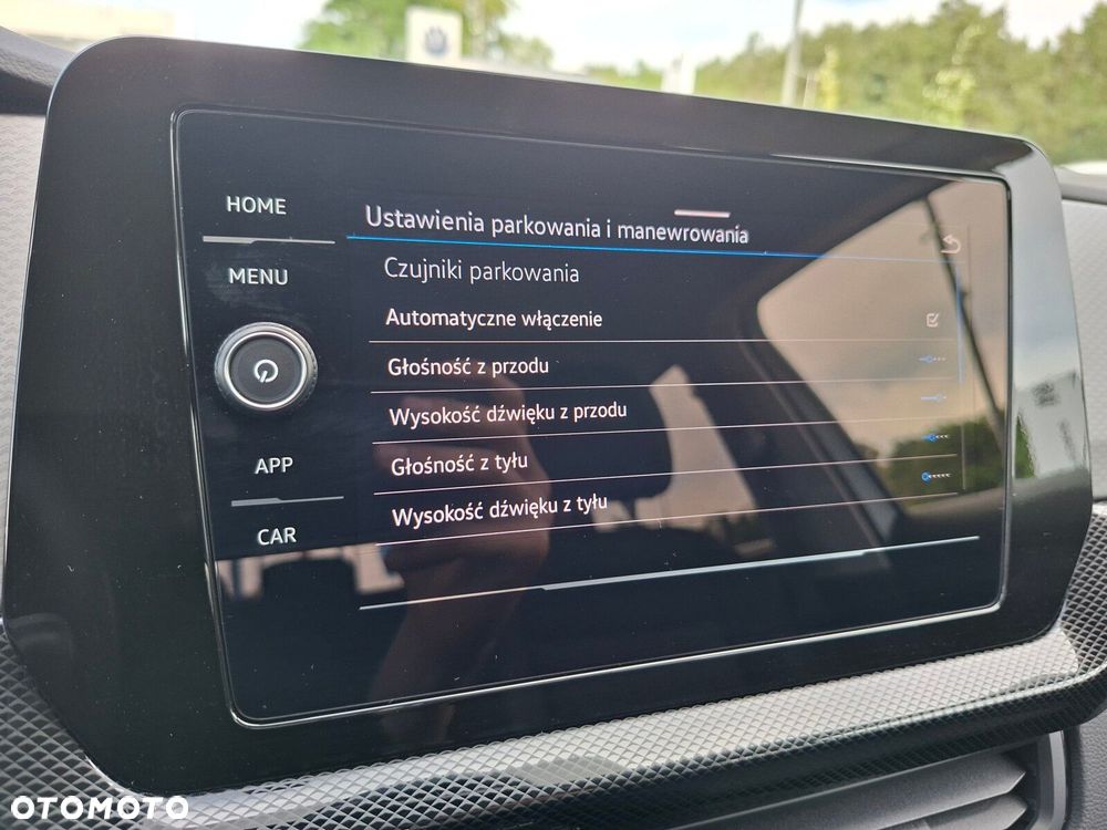 Volkswagen T-Cross - 22
