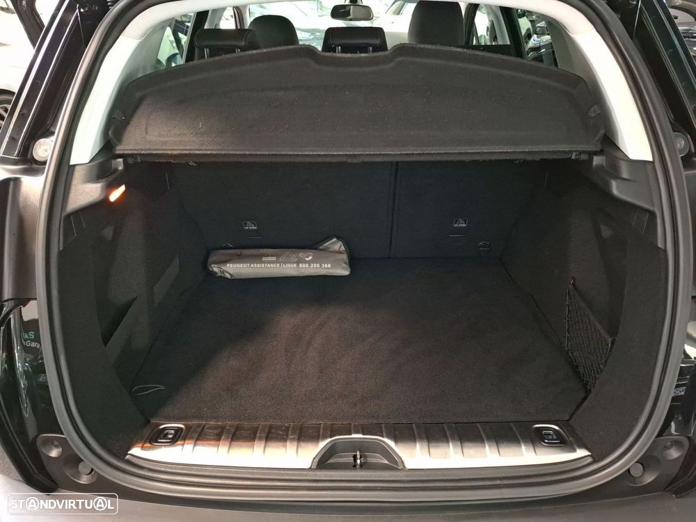 Peugeot 2008 1.2 PureTech Allure - 7