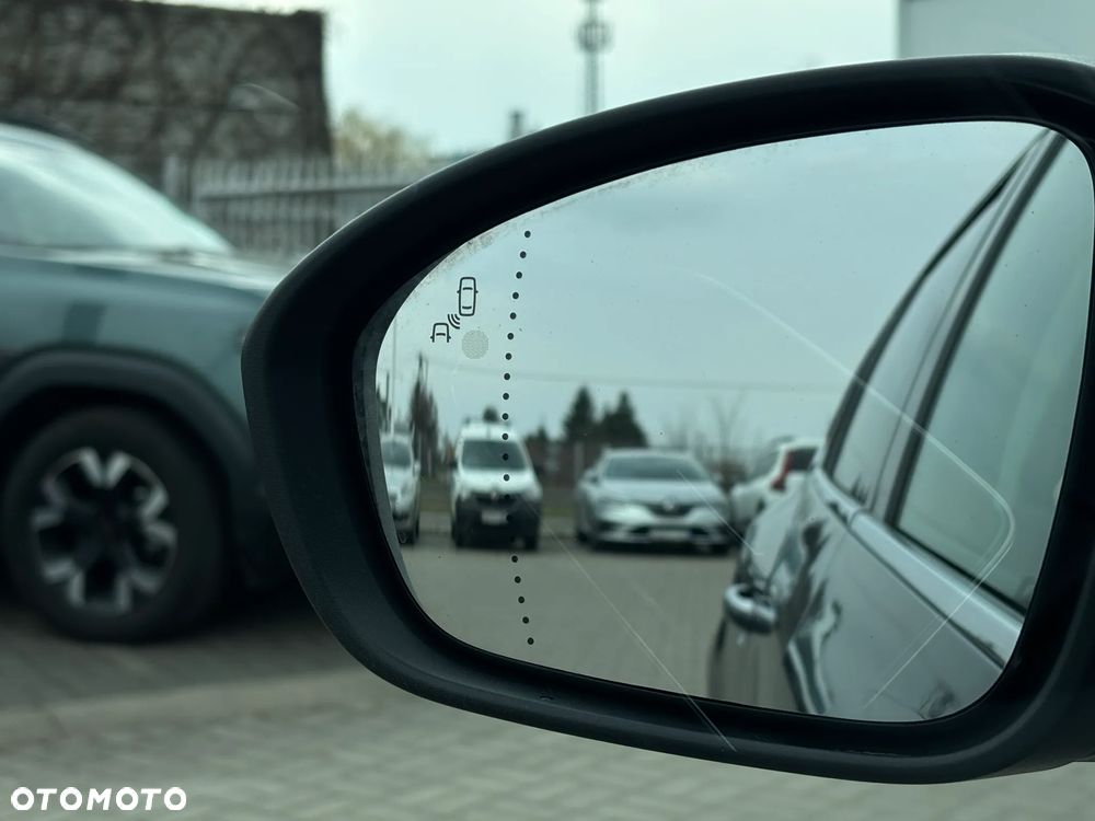 Renault Megane 1.3 TCe FAP Intens EDC - 8