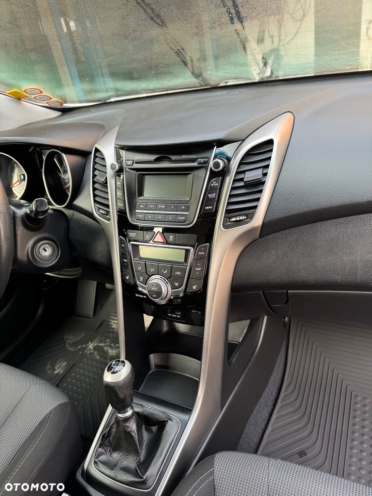 Hyundai i30 - 16