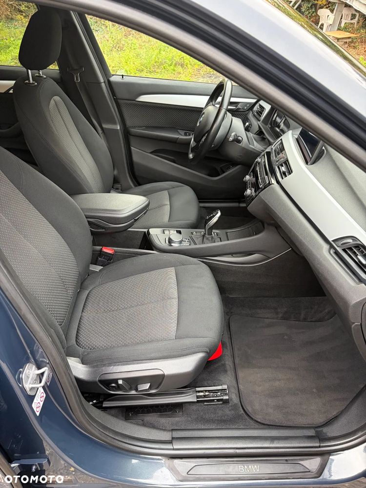 BMW X1 xDrive20i Advantage - 7
