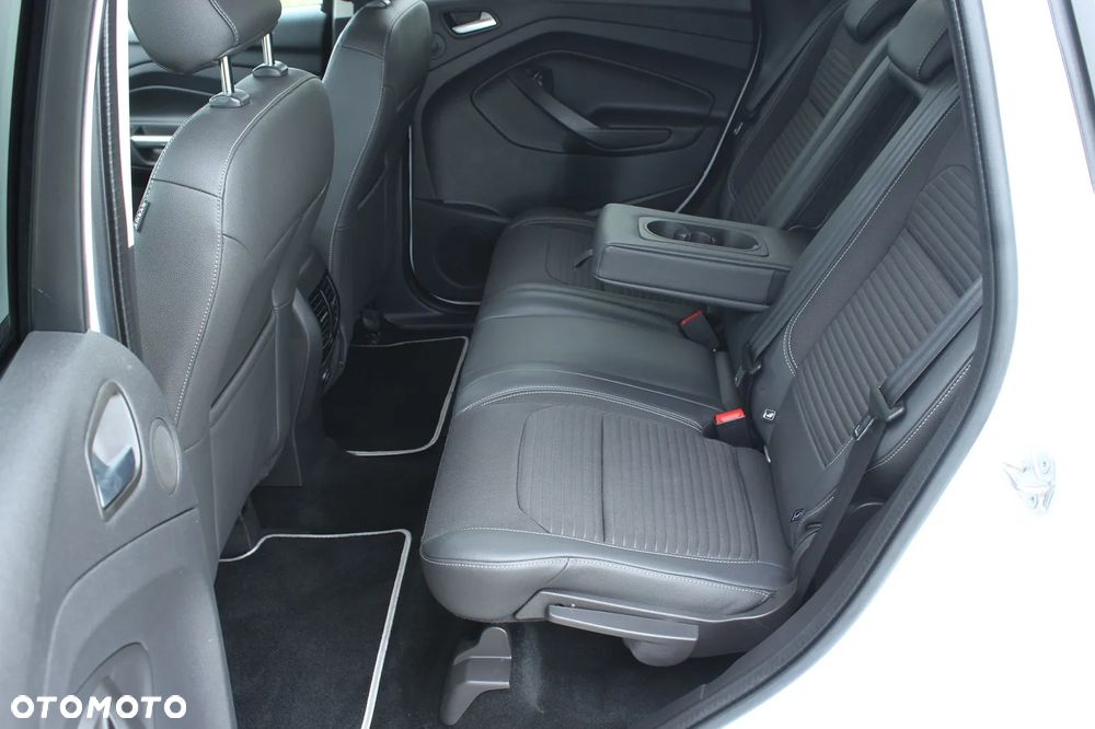 Ford Kuga 2.0 TDCi 4x2 Titanium - 31