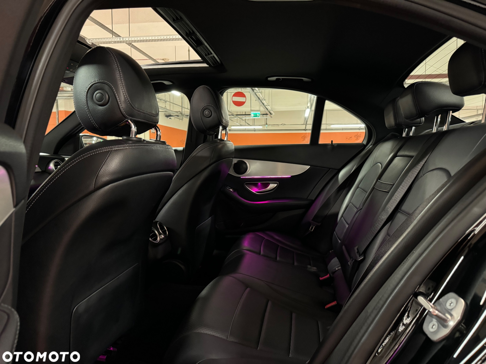 Mercedes-Benz Klasa C 300 9G-TRONIC - 17