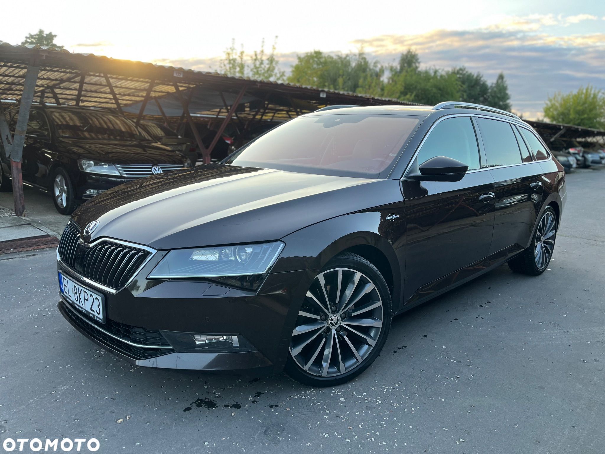 Skoda Superb 2.0 TDI 4x4 L&K DSG - 1