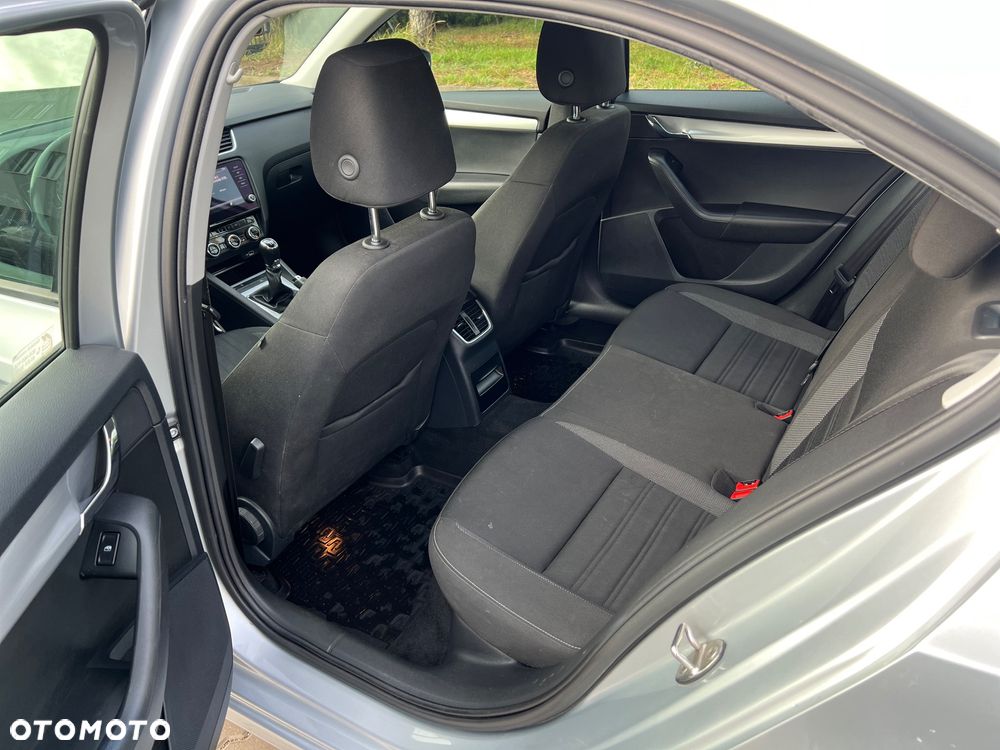 Skoda Octavia 1.5 TSI ACT Ambition - 11