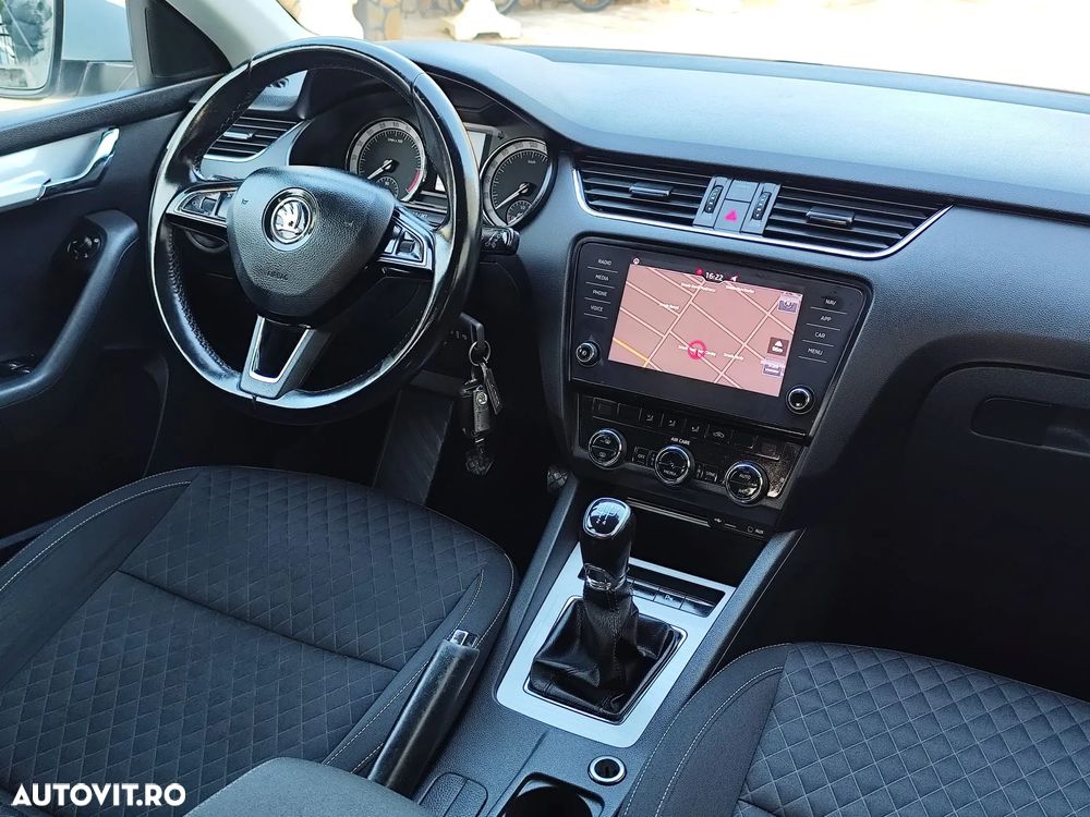 Skoda Octavia - 9