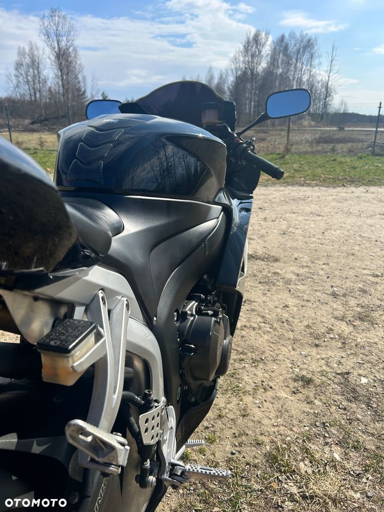 Honda CBR - 5