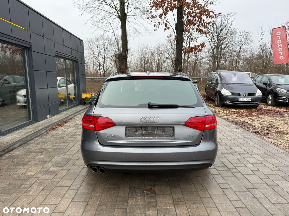Audi A4 Avant 2.0 TDI ultra - 23