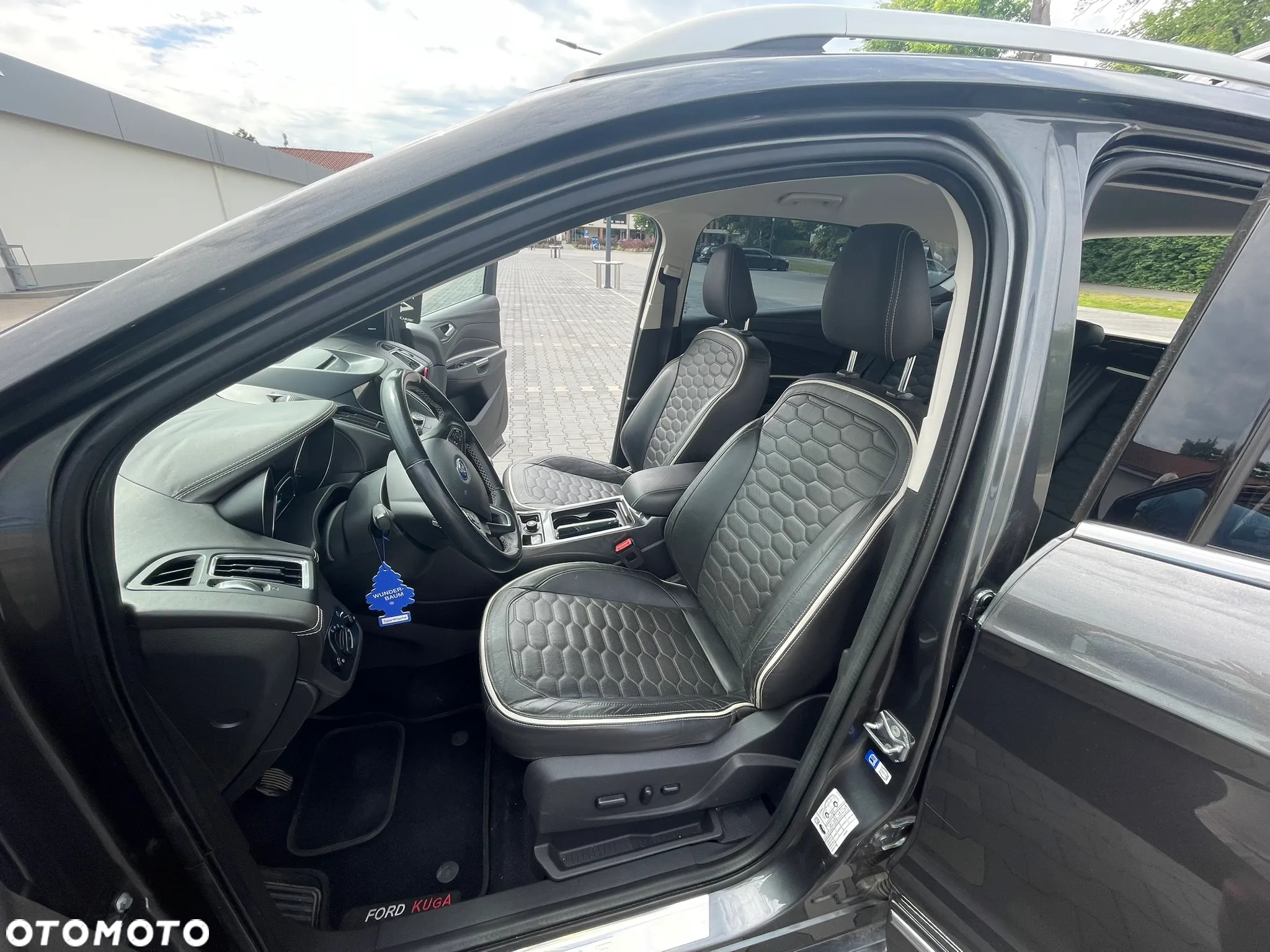 Ford Kuga 2.0 TDCi 2x4 Vignale - 26
