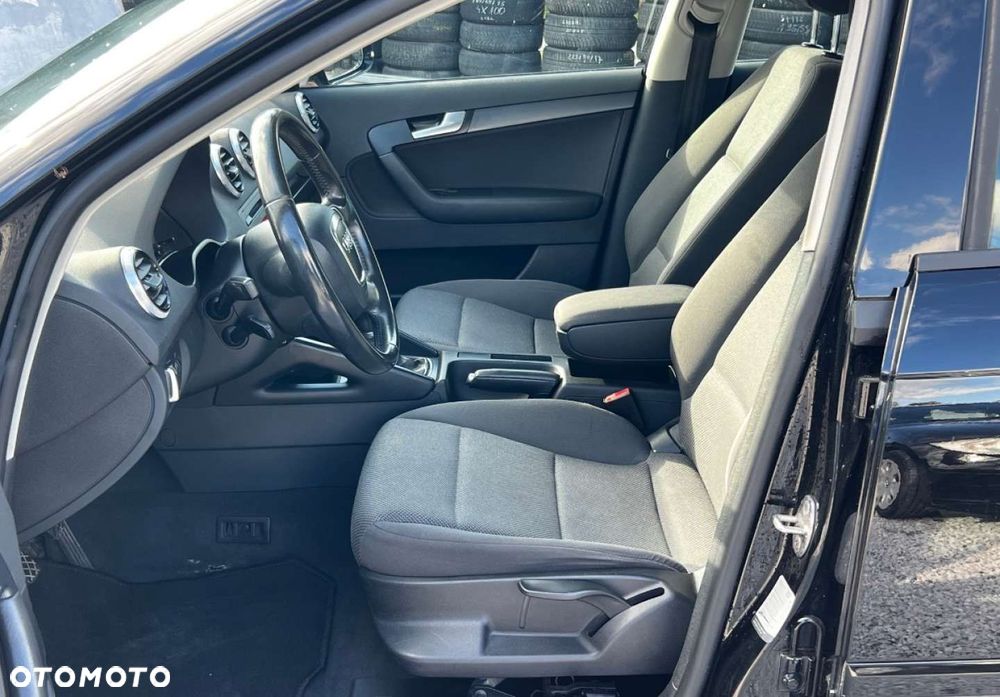 Audi A3 Sportback - 11
