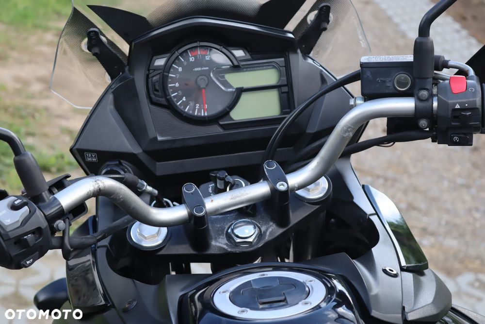 Suzuki V-STROM - 16