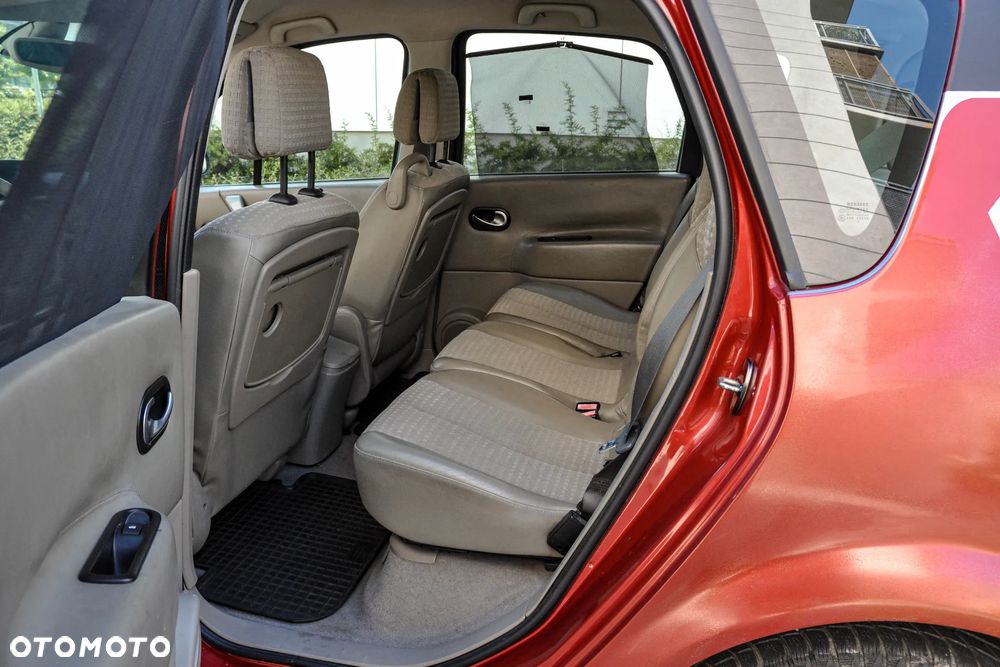 Renault Scenic - 8