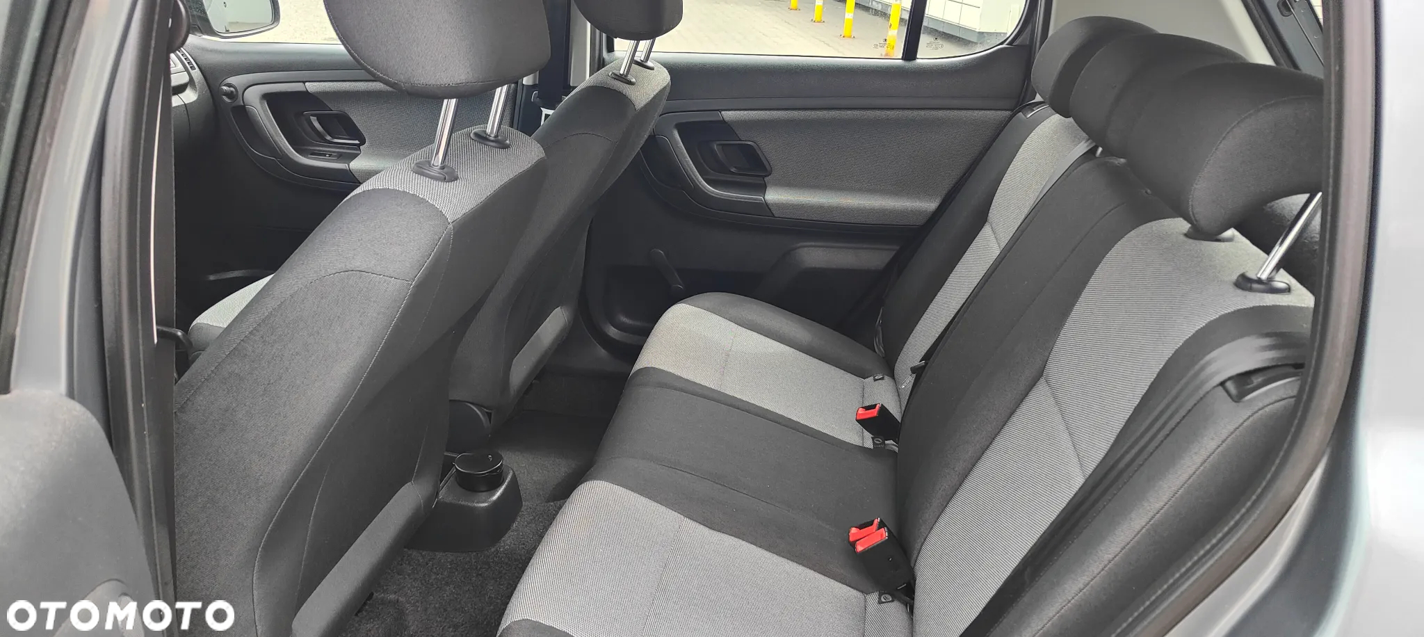 Skoda Fabia 1.2 TSI Ambition - 29
