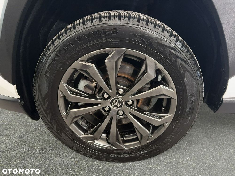 Toyota RAV4 - 11