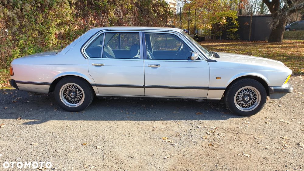 BMW Seria 7 - 30