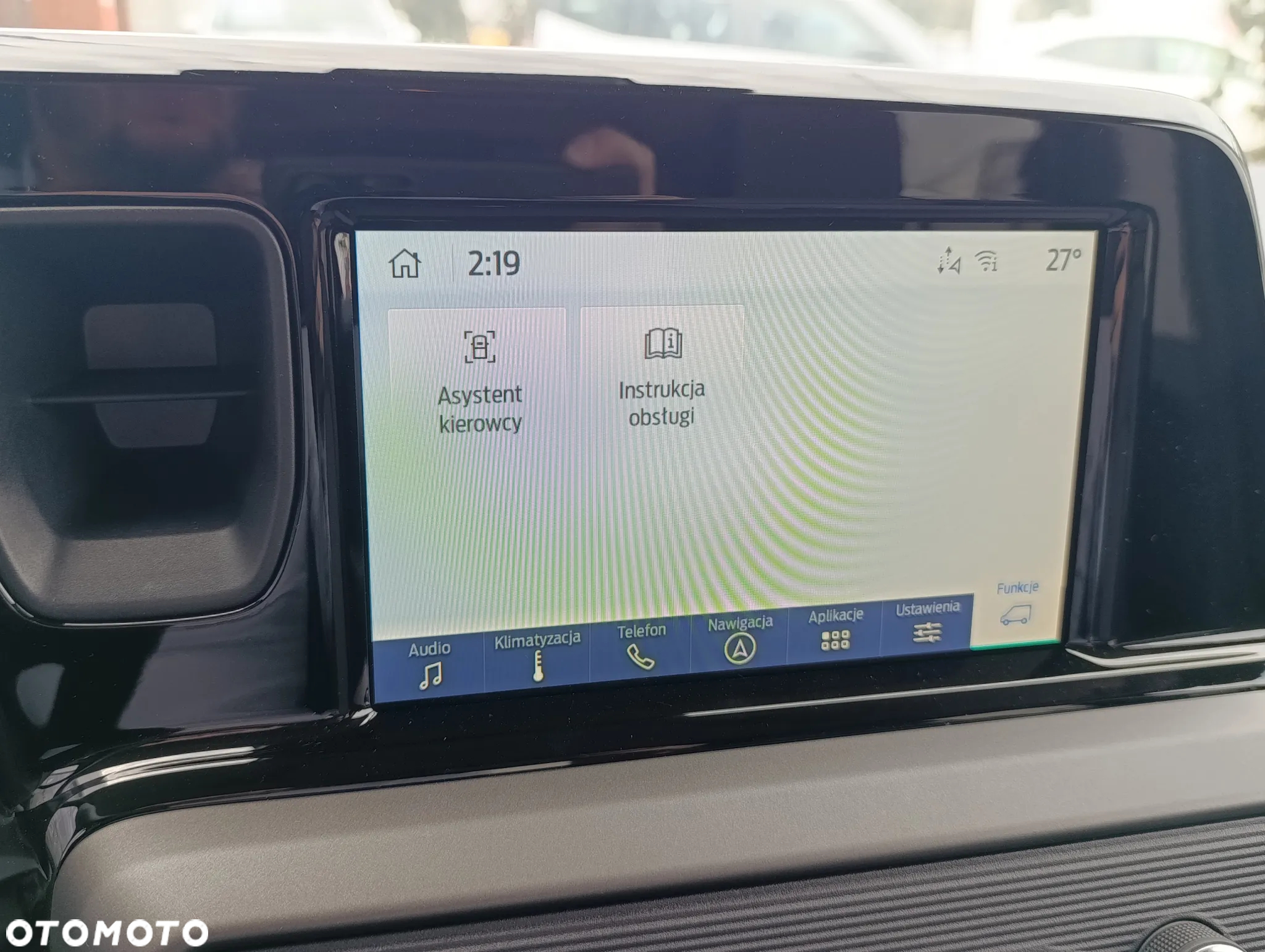 Ford Tourneo Courier 1.0 EcoBoost Titanium - 23