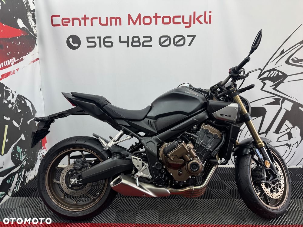 Honda CB - 2