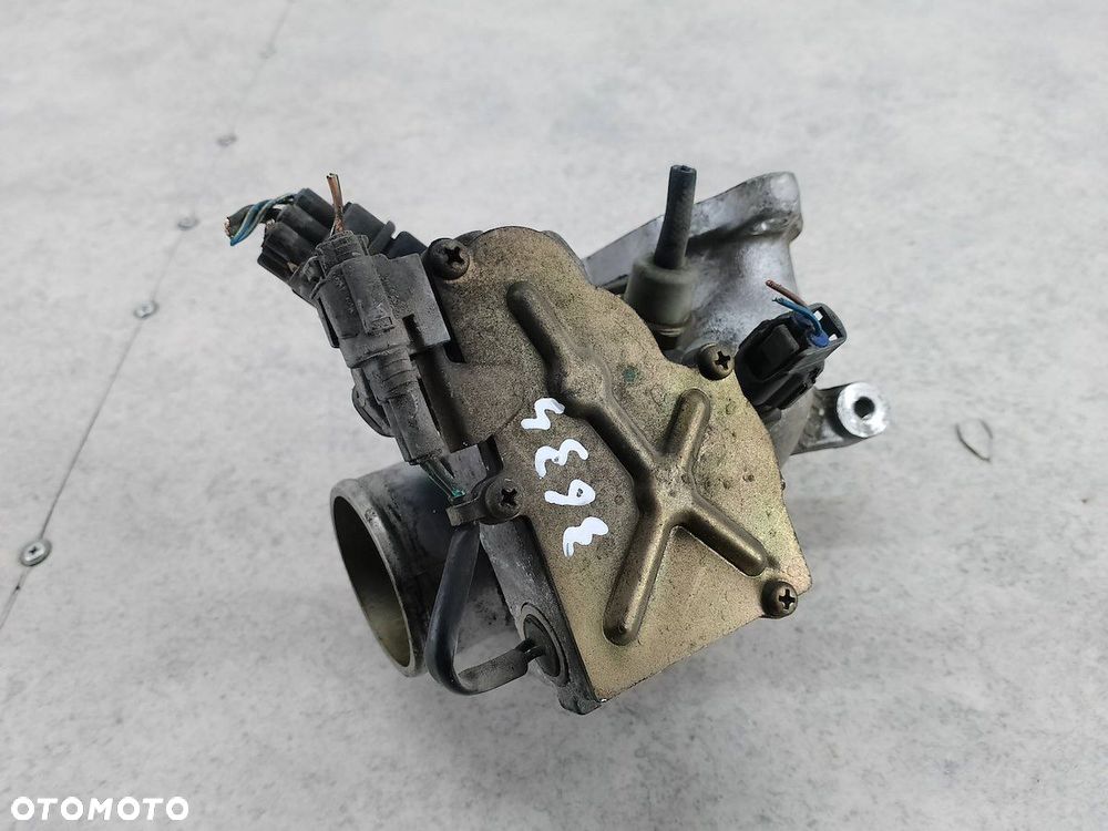 PRZEPUSTNICA TOYOTA COROLLA VERSO I 89672-21020 2.0 D-4D - 5
