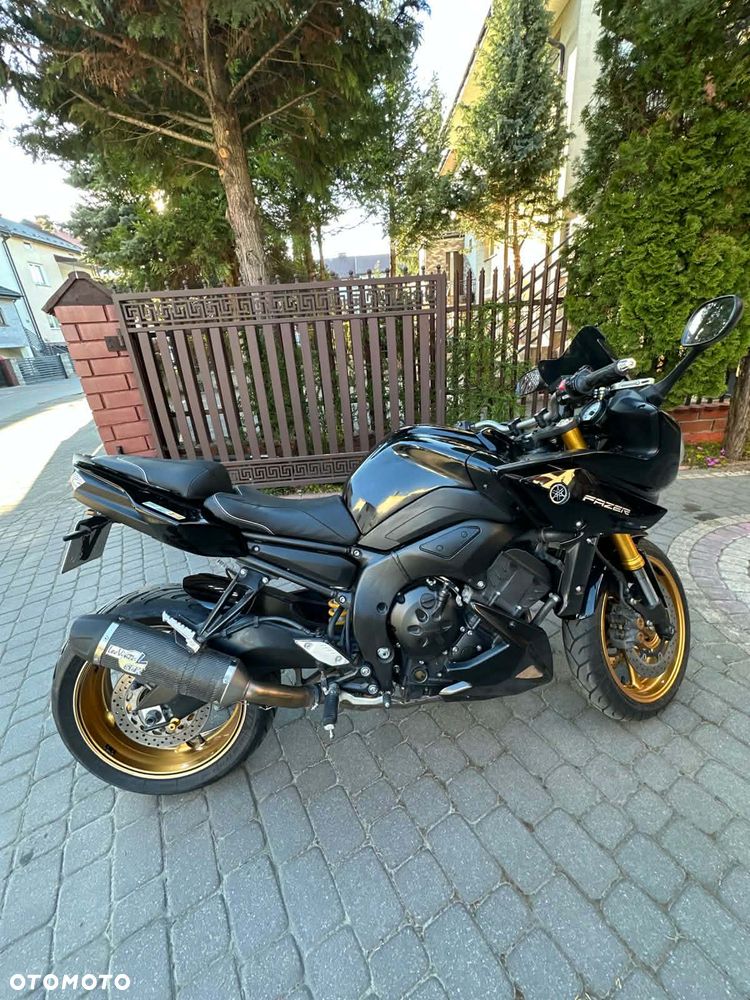 Yamaha FZ8 - 1
