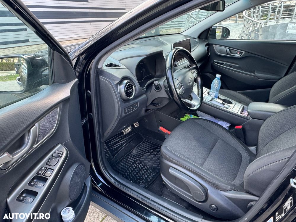 Hyundai KONA 204CP Luxury - 6