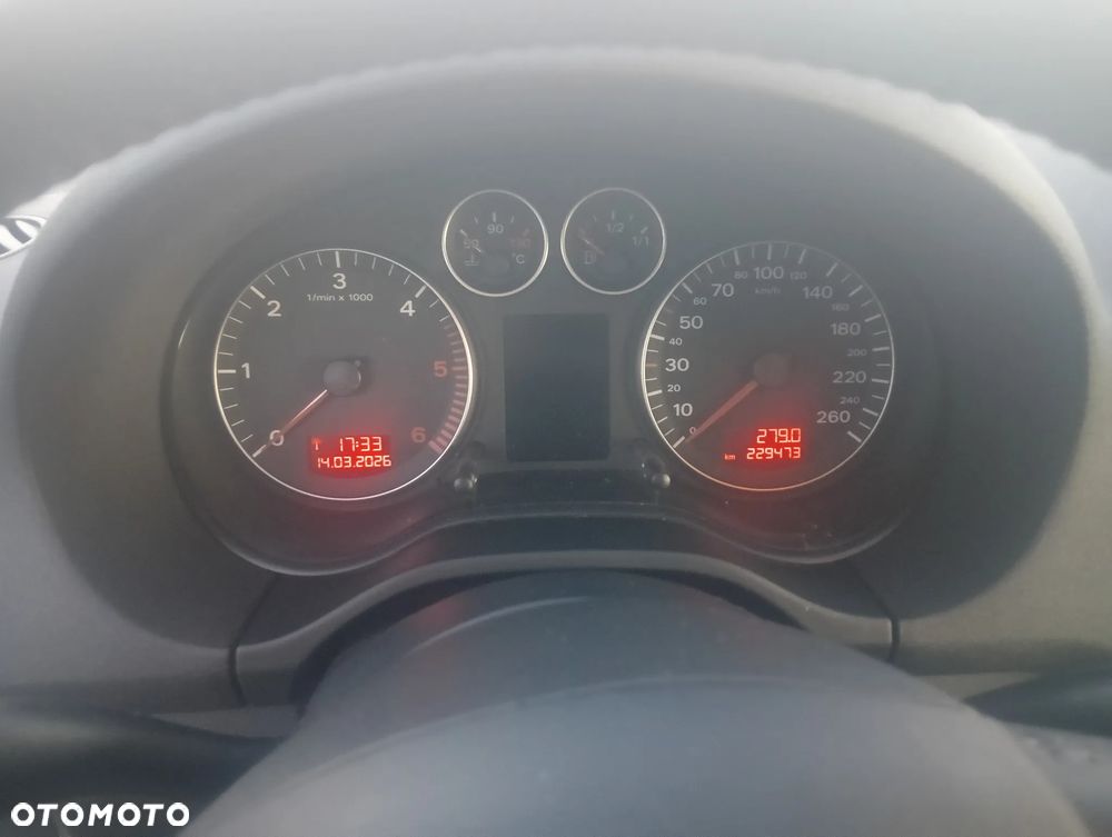 Audi A3 3-drzwiowe 2.0 TDI DPF S line Sportpaket (plus) - 8