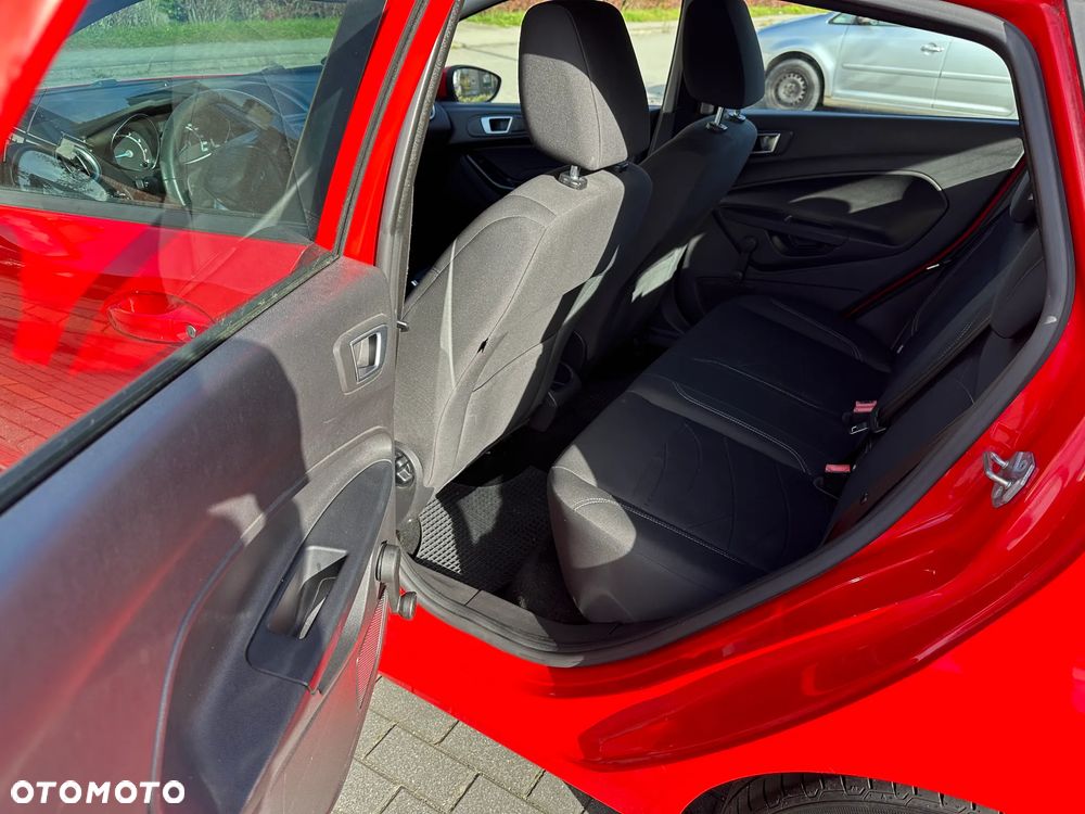 Ford Fiesta 1.0 Champions Edition - 20