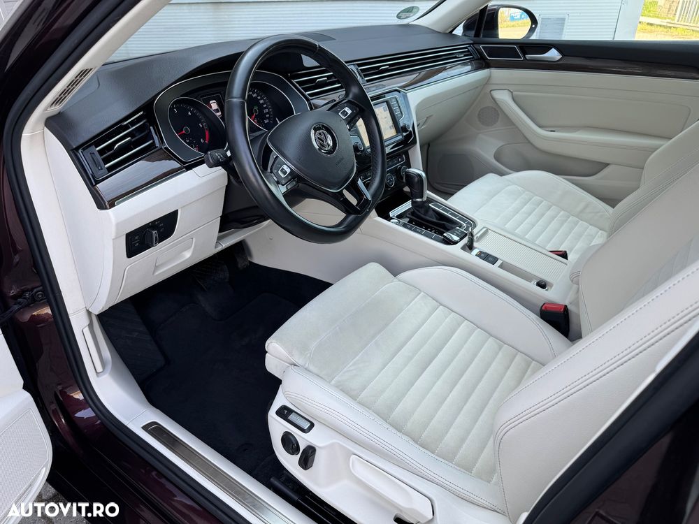 Volkswagen Passat 2.0 TDI DSG Highline - 22