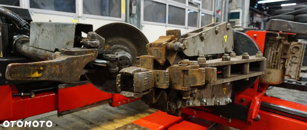 Montażownica ciężarowa CORGHI MONSTER AG TT 400V - 17