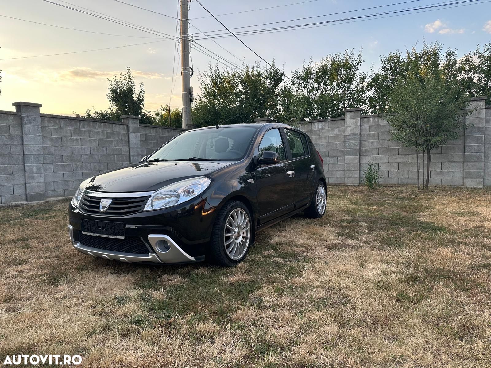 Dacia Sandero 1.6 MPI Stepway - 1