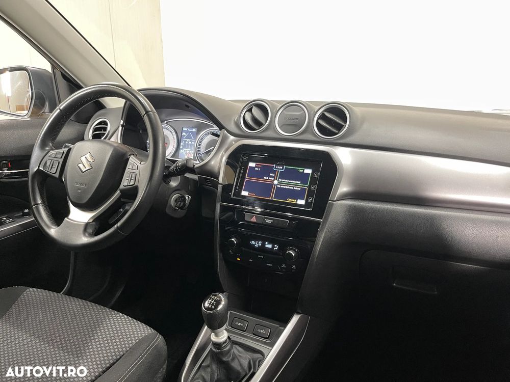 Suzuki Vitara 1.4 Boosterjet MHEV Passion - 9