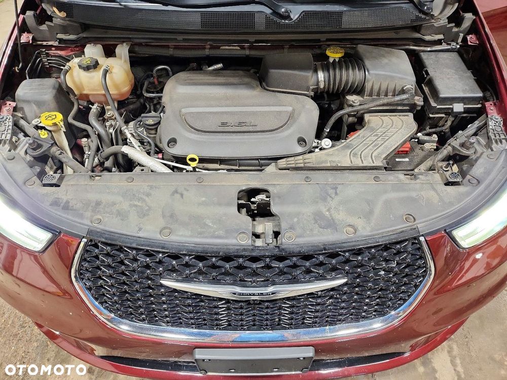 Chrysler Pacifica - 13