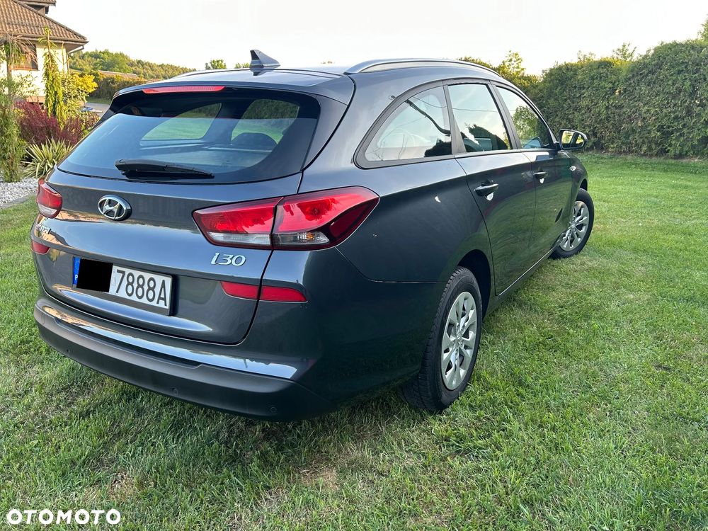 Hyundai i30 1.5 DPI Modern - 12