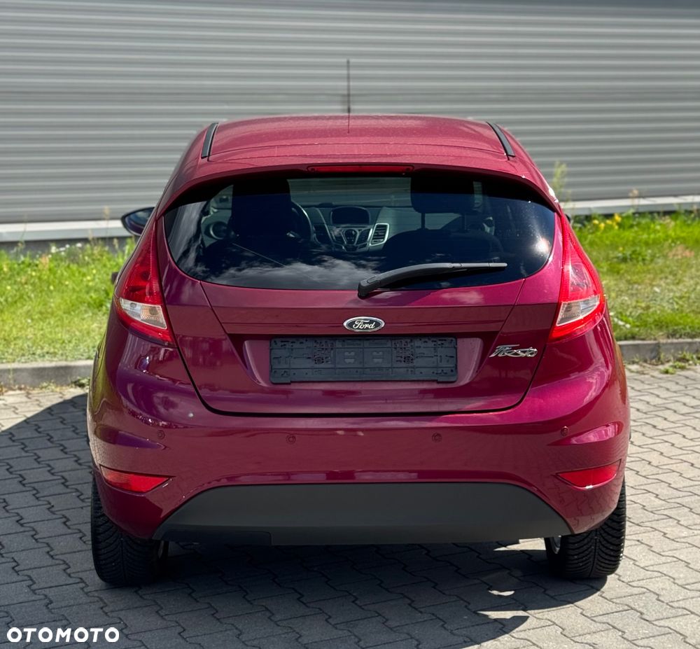 Ford Fiesta 1.25 Celebration - 16