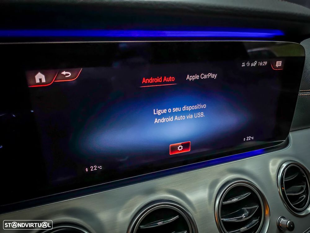 Mercedes-Benz E 300 de 9G-TRONIC AMG Line - 31