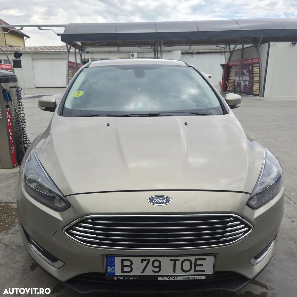 Ford Focus 1.0 EcoBoost Titanium - 1