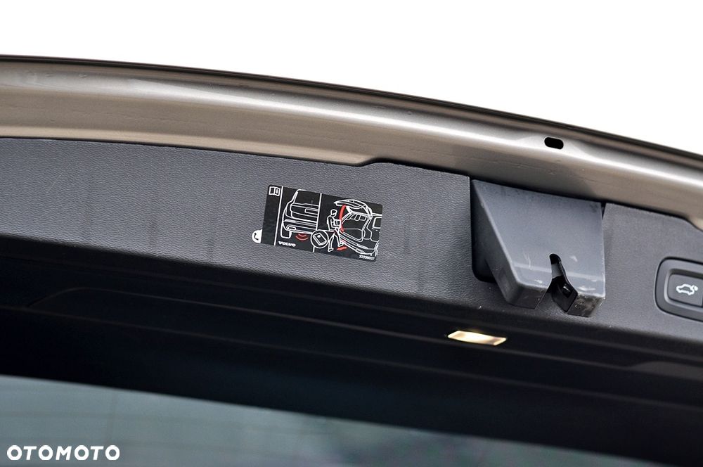 Volvo V60 D4 Geartronic Momentum - 10