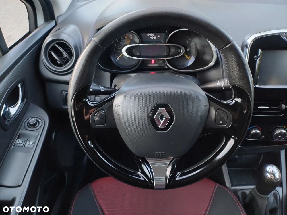 Renault Clio 1.2 16V 75 Life - 34