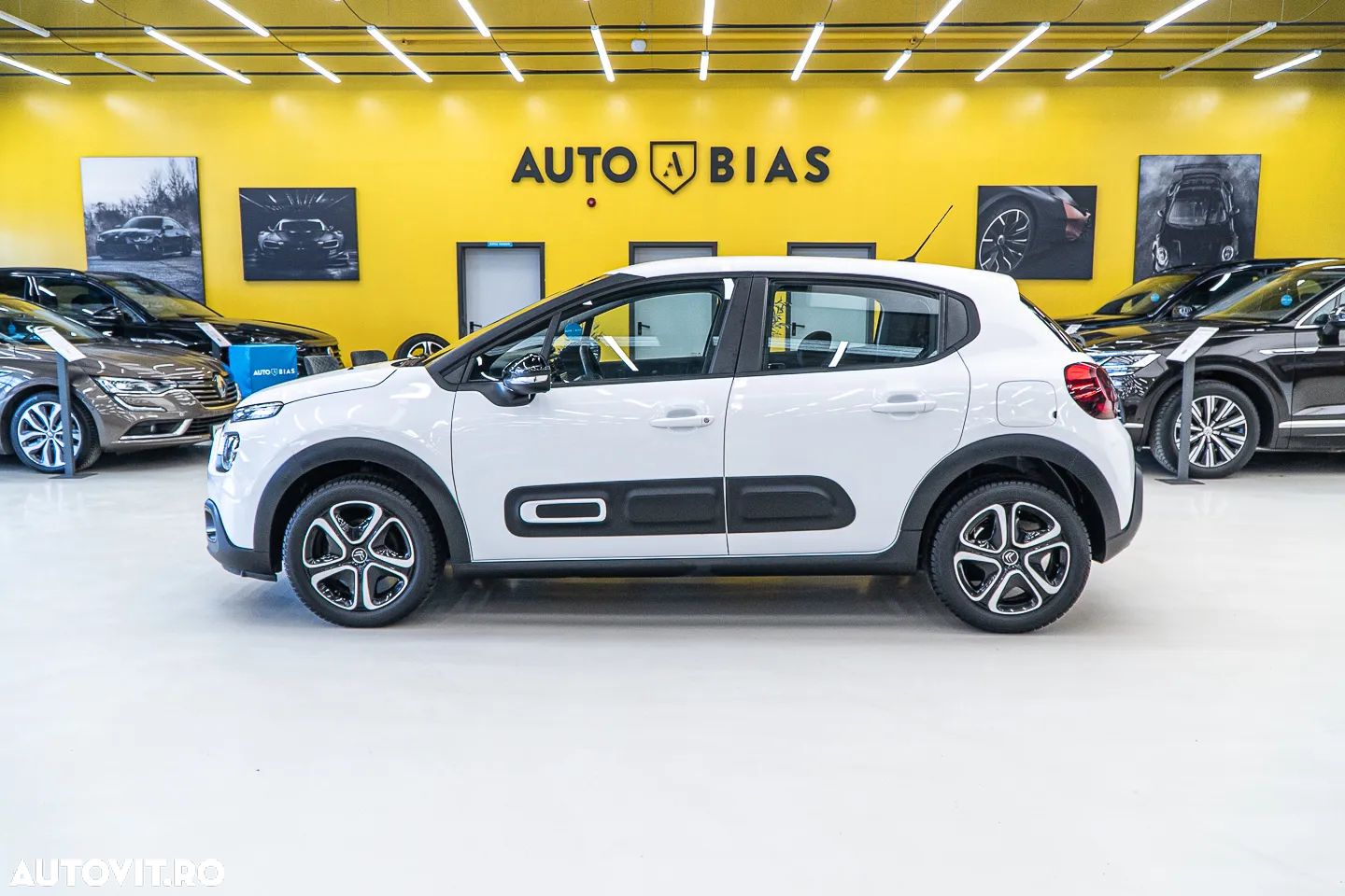 Citroën C3 1.2 PureTech S&S BVM5 Shine - 16