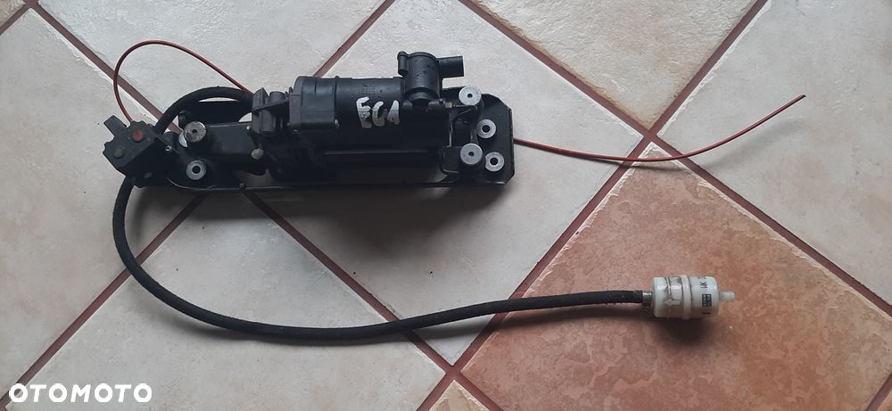 Kompresor tylnego zawieszenia BMW E61 - 1