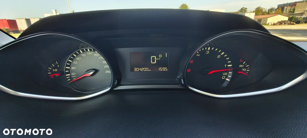 Peugeot 308 BlueHDi 150 EAT6 Stop & Start Allure - 21