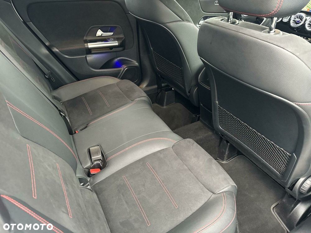 Mercedes-Benz GLA 200 AMG Line - 19