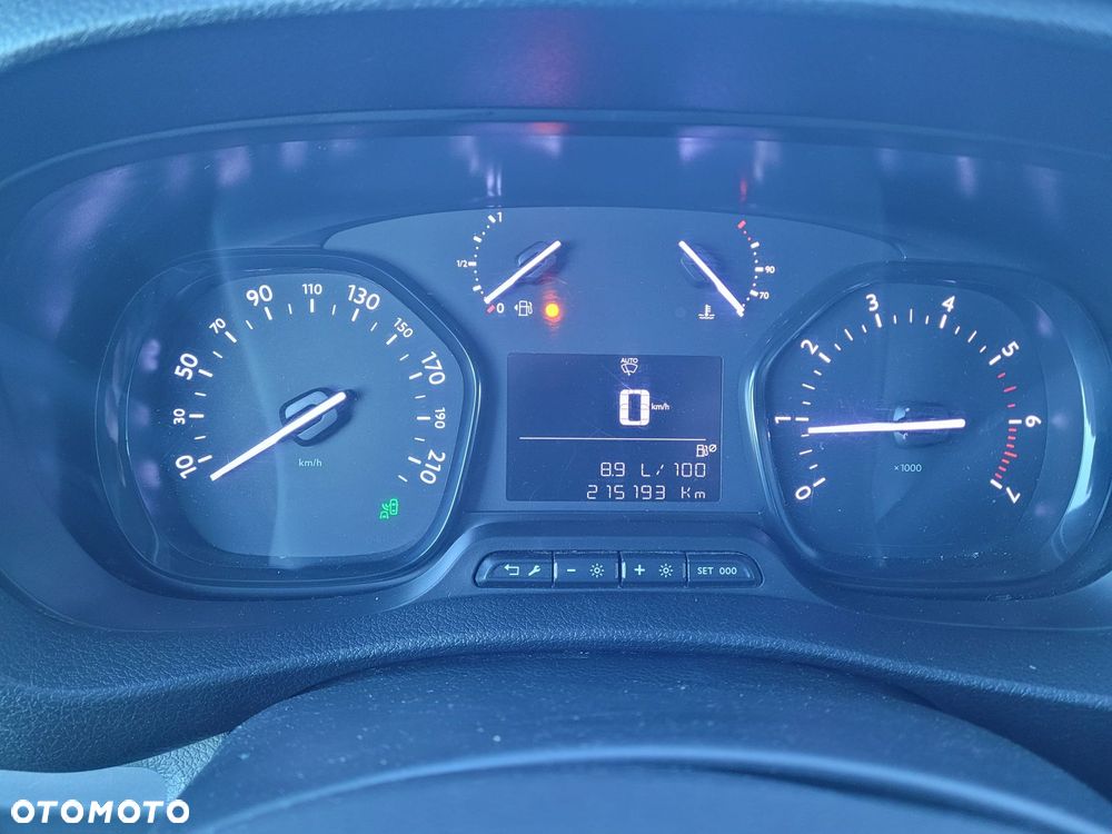 Toyota Proace LONG kamera 122KM NaviGoogle 3-osobowy - 3