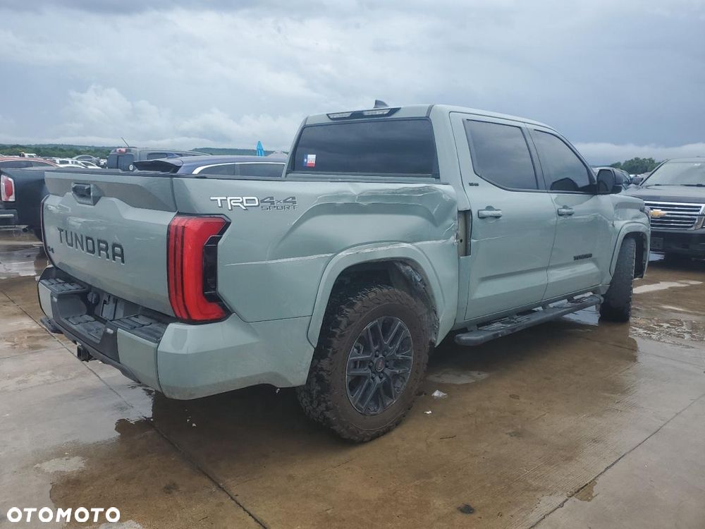 Toyota Tundra - 4
